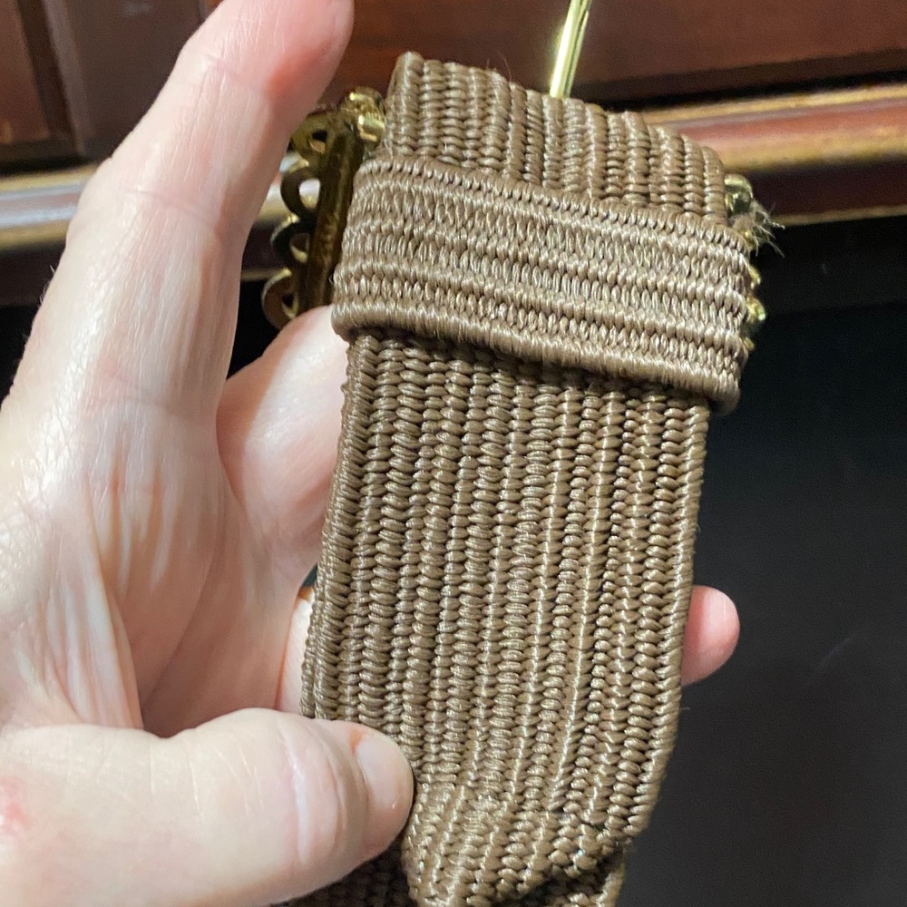 Vintage plus size XL Elegant women’s Gold Buckle stretchy Brown 2 inch wide Belt - Picture 3 of 11